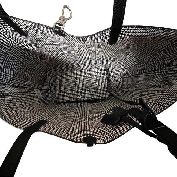 LAUREN RALPH LAUREN Reversible Tote / Purse NWT - Picture 6 of 12